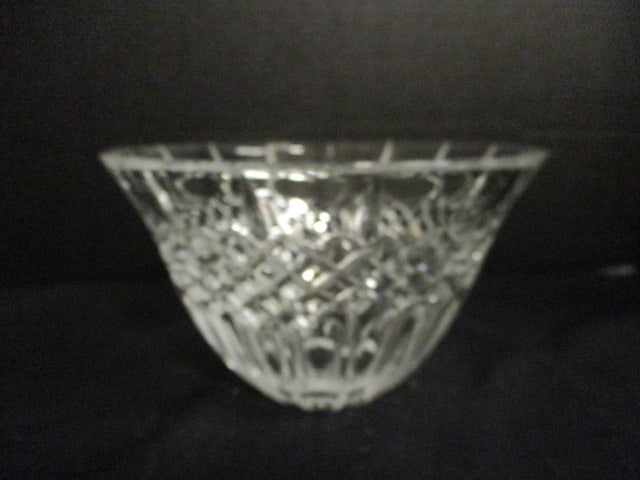 Marquis by Waterford Bowl: 8"dia x 4 7/8"h
