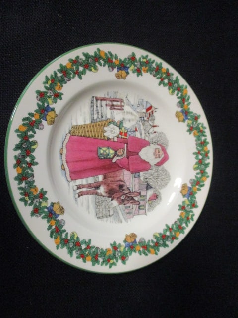 Six Spode "Santas Around the World" Annual Collector Plate - 10