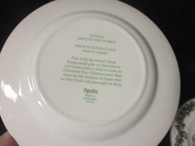 Six Spode "Santas Around the World" Annual Collector Plate - 11