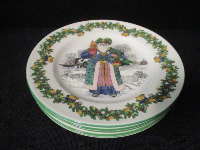 Six Spode "Santas Around the World" Annual Collector Plate (1 of 14)