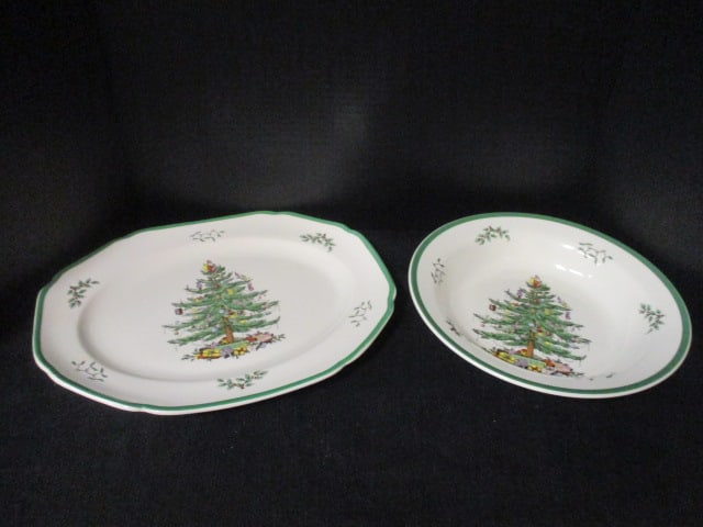 Spode "Christmas Tree" Round Serving Bowl and Rectangular Tray (1 of 9)