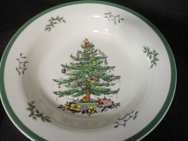 Spode "Christmas Tree" Round Serving Bowl and Rectangular Tray - 2