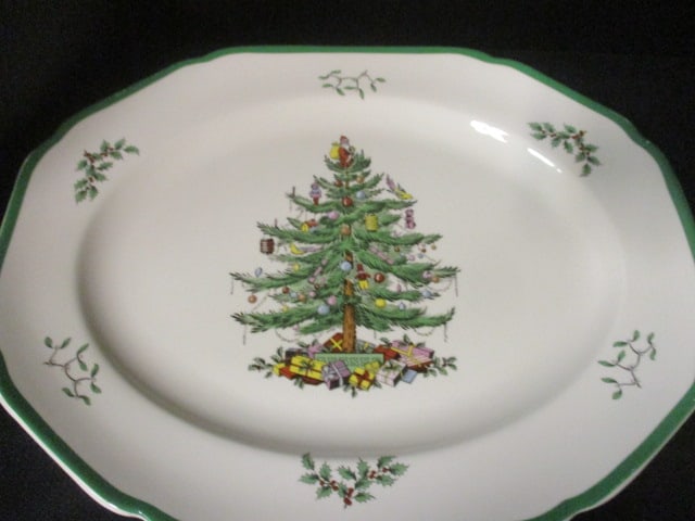 Spode "Christmas Tree" Round Serving Bowl and Rectangular Tray - 5
