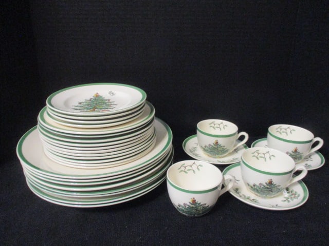 Spode "Christmas Tree" Dinnerware (1 of 11)
