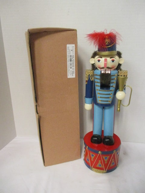 2002 The Bombay Nutcracker on Drum with Original Box: 15 1/2"h