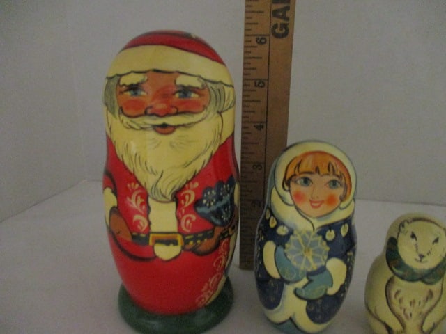 5 Piece Signed Handpainted Christmas Russian Nesting Doll Set - 7