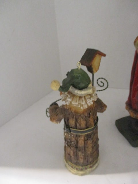 Five Sculpted Composite Santa Figures - 3