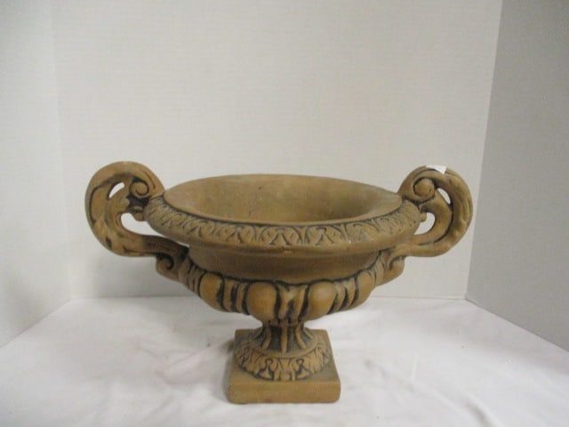 Classic Designs Antiqued Finish Chalkware Double Handle Planter (1 of 8)