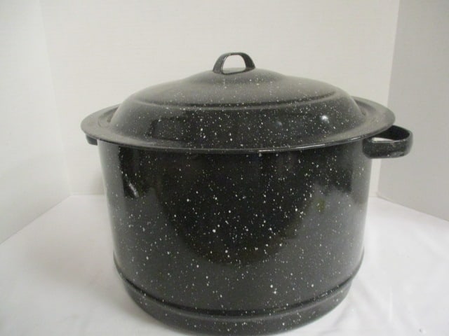 Granite Ware Stock/Canning Pot: 14"dia x 12"h, has dent around bottom