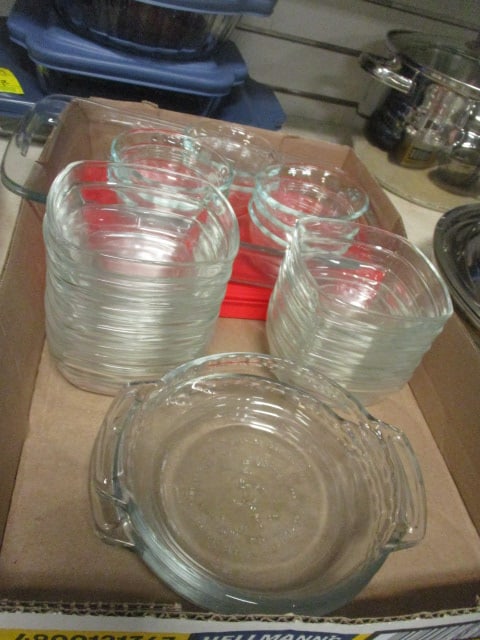 Grouping of Pyrex and Duraflex Glass Custard Cups, Mini Pie Plates and Baker (1 of 6)
