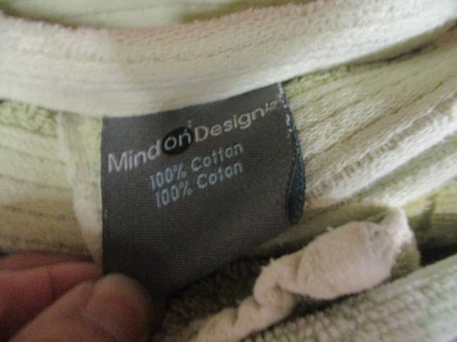 Large Grouping of Nice Shades of Green Bath Towels, Hand Towels and Wash Cloths - 8