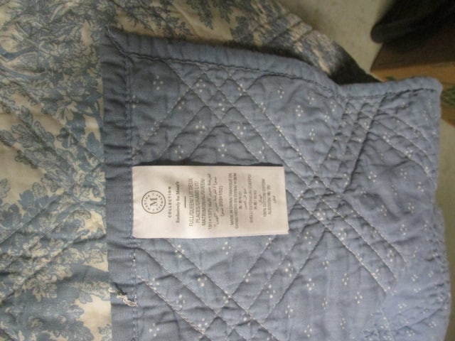 Martha Steward Collection Full/Queen Quilted Toile Design Bedspread Set and Sheets - 3