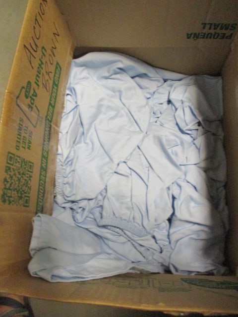 Martha Steward Collection Full/Queen Quilted Toile Design Bedspread Set and Sheets - 5