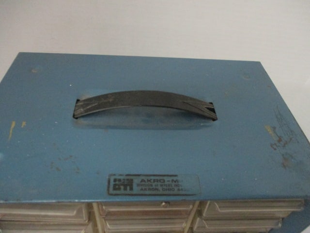Metal 17 Drawer Fastener Organizer and Contents - 2