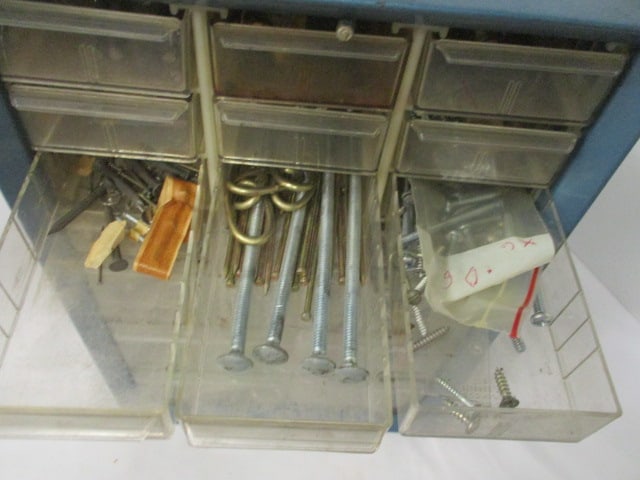 Metal 17 Drawer Fastener Organizer and Contents - 5