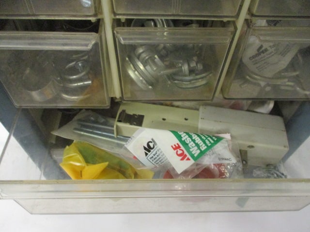 Metal 17 Drawer Fastener Organizer and Contents - 8