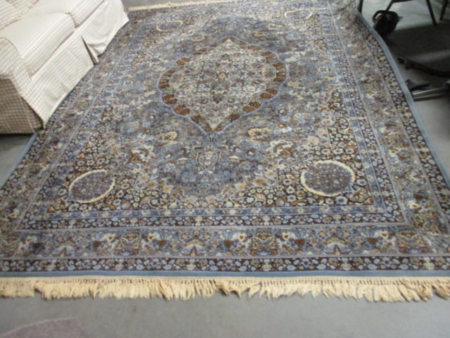 Blue and Ivory Hand Woven Center Medallion Area Rug - 4