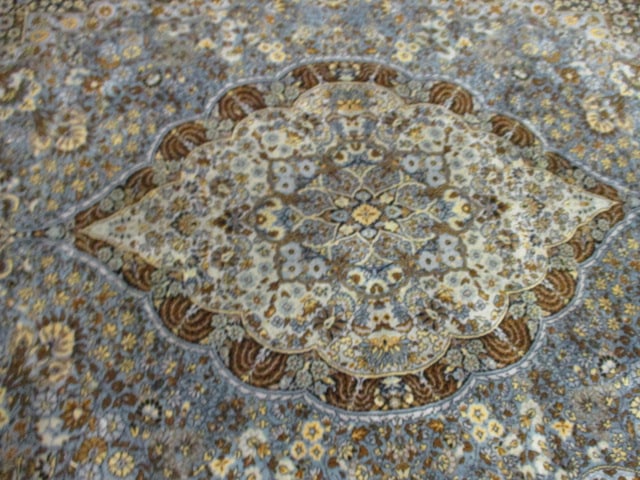 Blue and Ivory Hand Woven Center Medallion Area Rug - 6