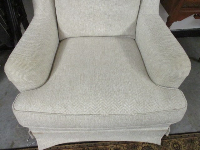 Nice Sherrill Furniture Tweed Upholstered Swiveling Rocker - 2