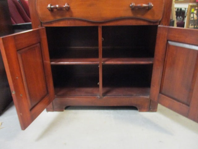 Virginia House Farmhouse Style Jelly Cupboard - 10