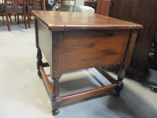Ethan Allen Early American Style Dark Stained Pine End Table with Drawers - 7