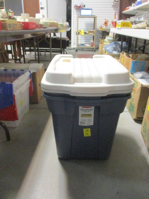 Two Rubbermaid Roughtote 22 Gallon Totes with Lids: Local Pickup Only