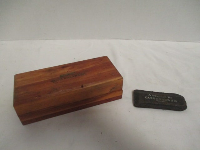 Hoffritz Soft Arkansas Sharpening Stone in Wood Box and Carborondum: Sharpening Stone in Leather Sleeve