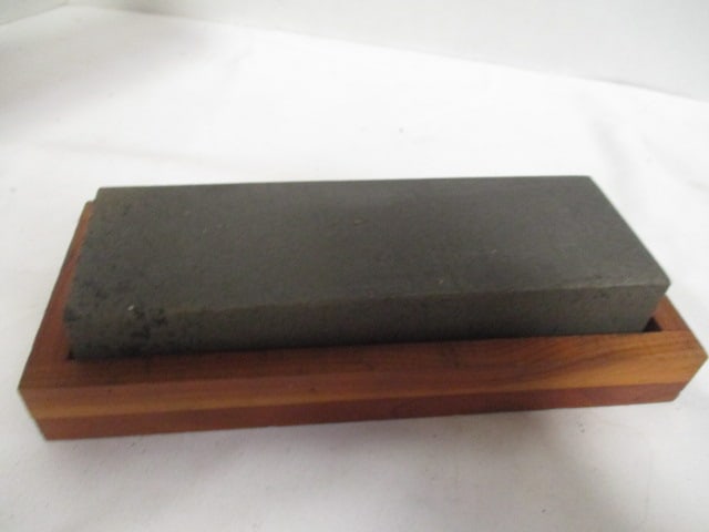 Hoffritz Soft Arkansas Sharpening Stone in Wood Box and Carborondum - 3