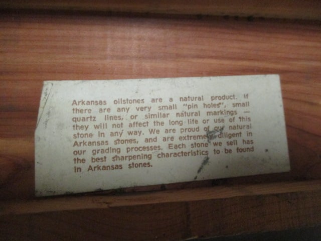 Hoffritz Soft Arkansas Sharpening Stone in Wood Box and Carborondum - 4