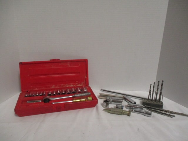 Ratchets and Sockets Tool Sets (1 of 8)