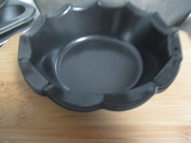 Bakeware and Wood Cutting Boards - 3