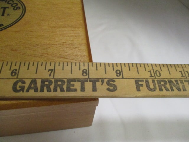 Wooden Cigar Box of Buttons - 9