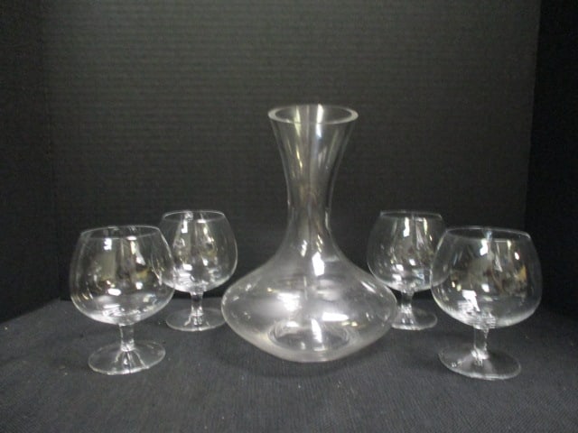 Hand Blown Wine/Brandy Decanter and Four Crystal Snifters (1 of 8)