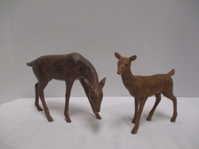 Wood Grain Sculpted Composite Doe and Fawn Deer Figures (1 of 7)