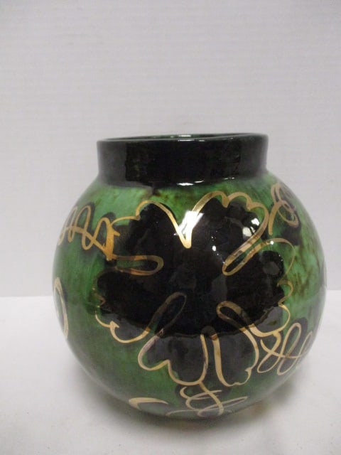 Signed Calhoun California Pottery Drip Glaze Ball Vase with Gold Gilt Accents: 7 1/4"h