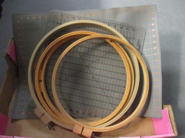 Three Large Embroidery/Quilting Hoops and Two Cutting Mats: .