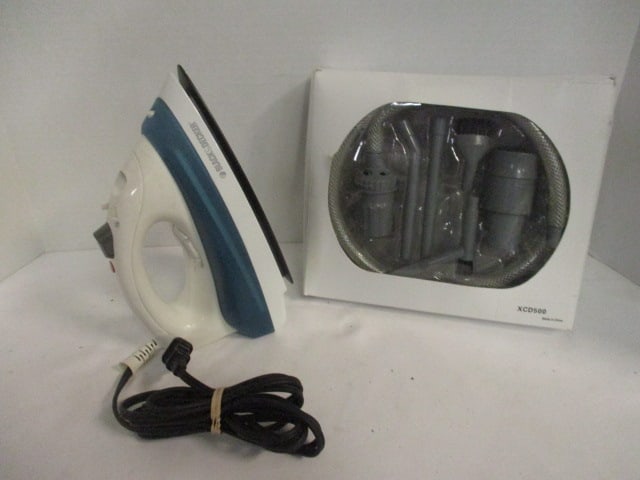 Black & Decker Steam Iron and Mini Vacuum Attachment Set in Box (1 of 8)