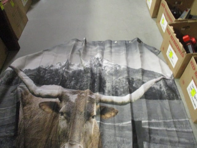Non Slip Bathtub Mat and Long Horn Steer Design Shower Curtain - 4