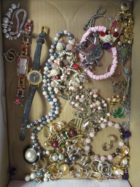 Fashion Jewelry Bracelets, Watches, Pendants and Earrings (1 of 5)