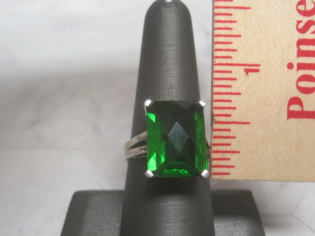 Sterling Silver Ring with Green Stone - 4
