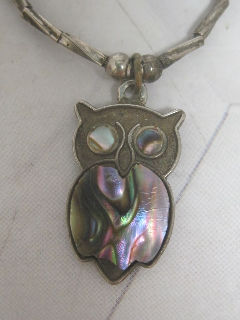 18" Liquid Silver Chain with Mother of Pearl Owl Pendant - 3