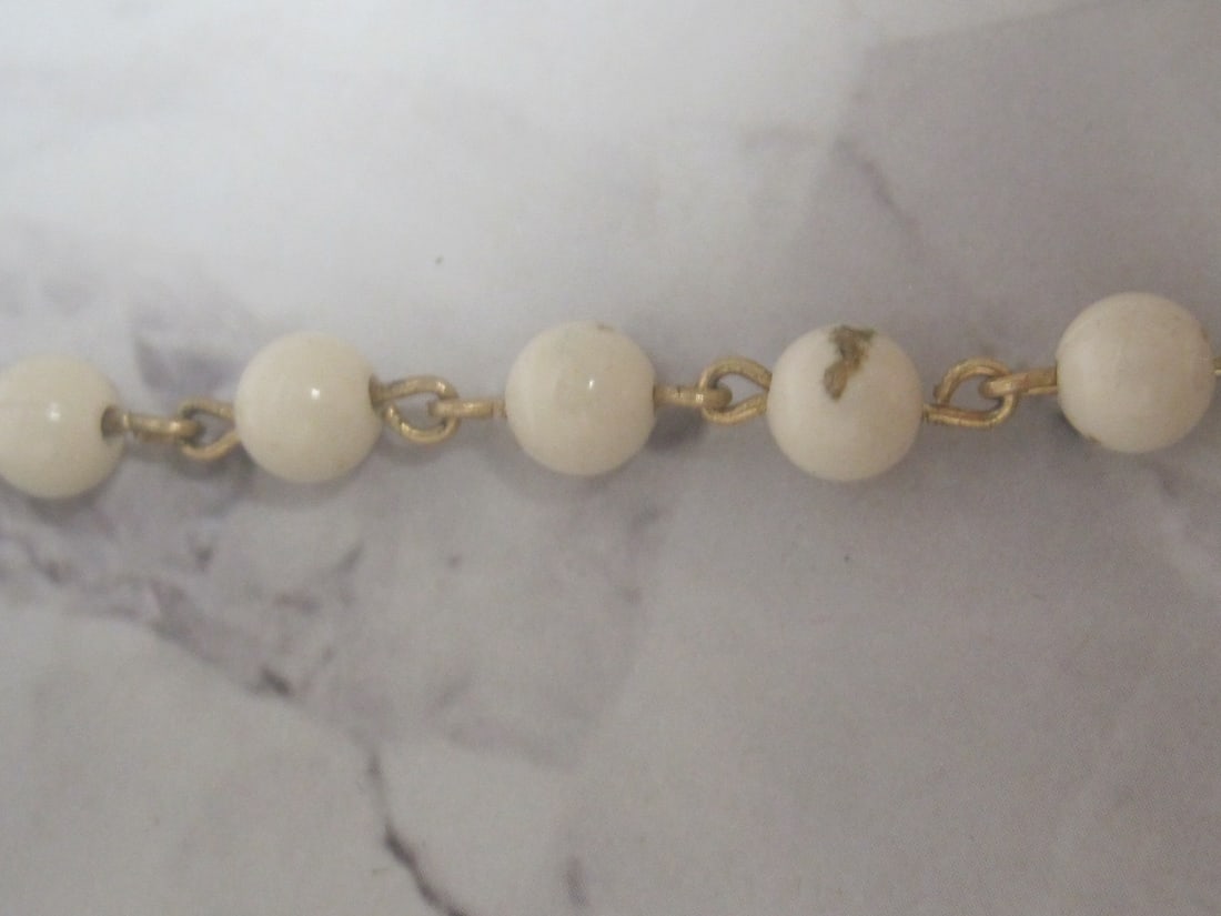 Vintage Coro Daisy Necklace & Screwback Earrings - 4