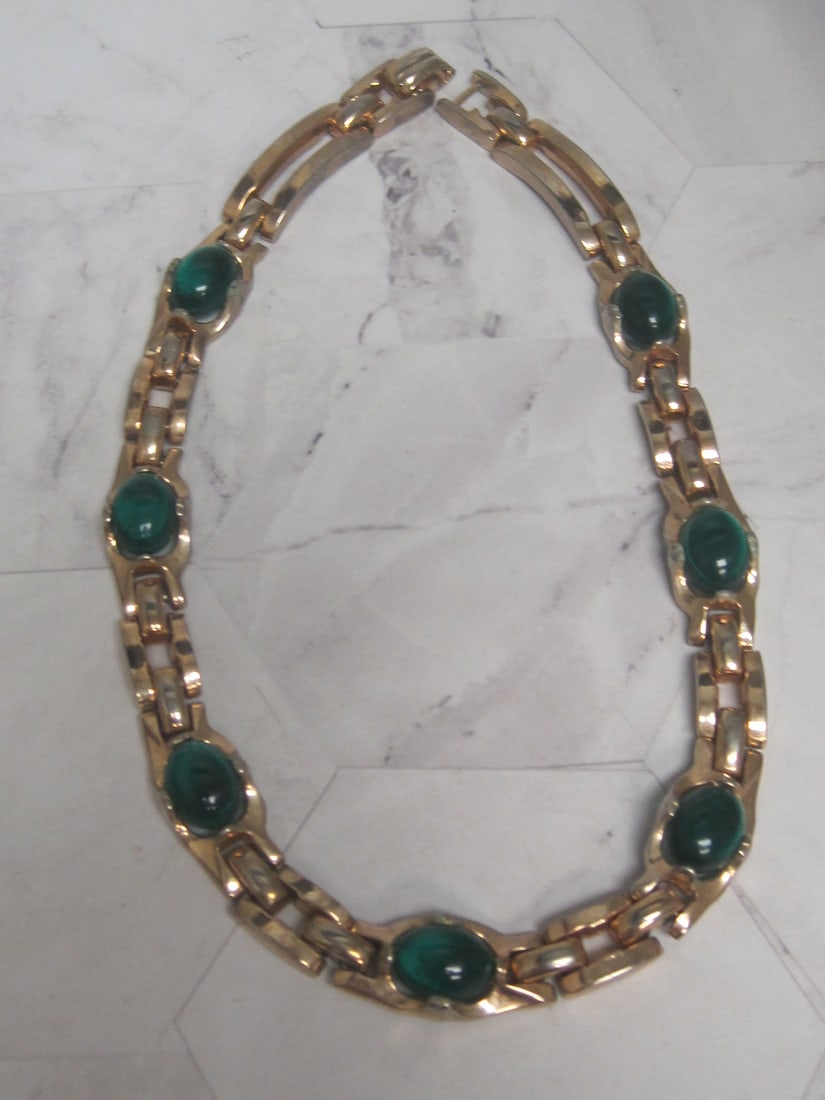 Vintage Barclay Necklace with Green Stones: .