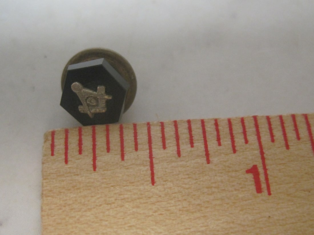 Antique Onyx Mason Pin - 3