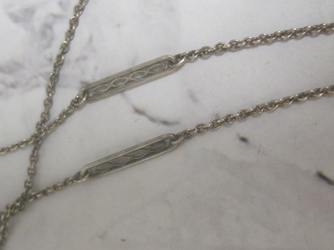 Antique Jade Pendant on Silvertone Chain - 3