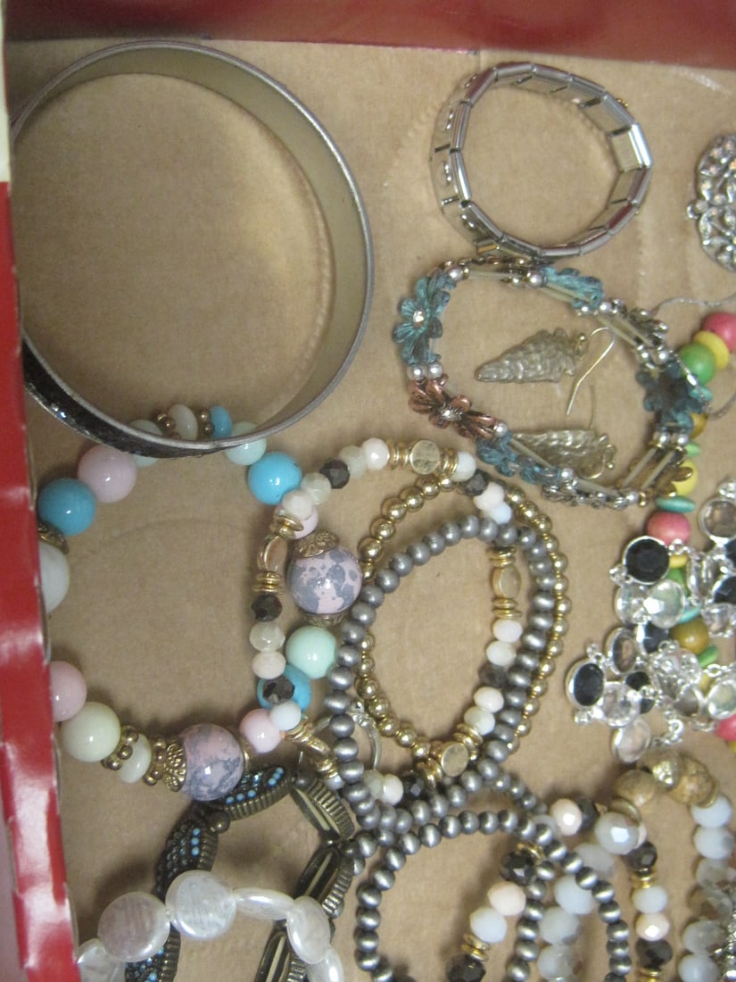 Lot of Jewelry - 4