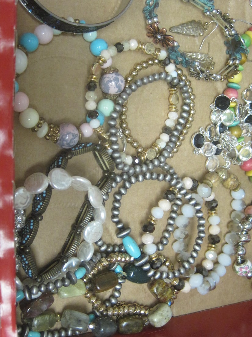 Lot of Jewelry - 5