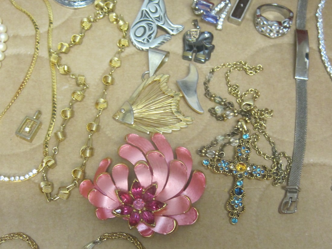 Lot of Jewelry - 4