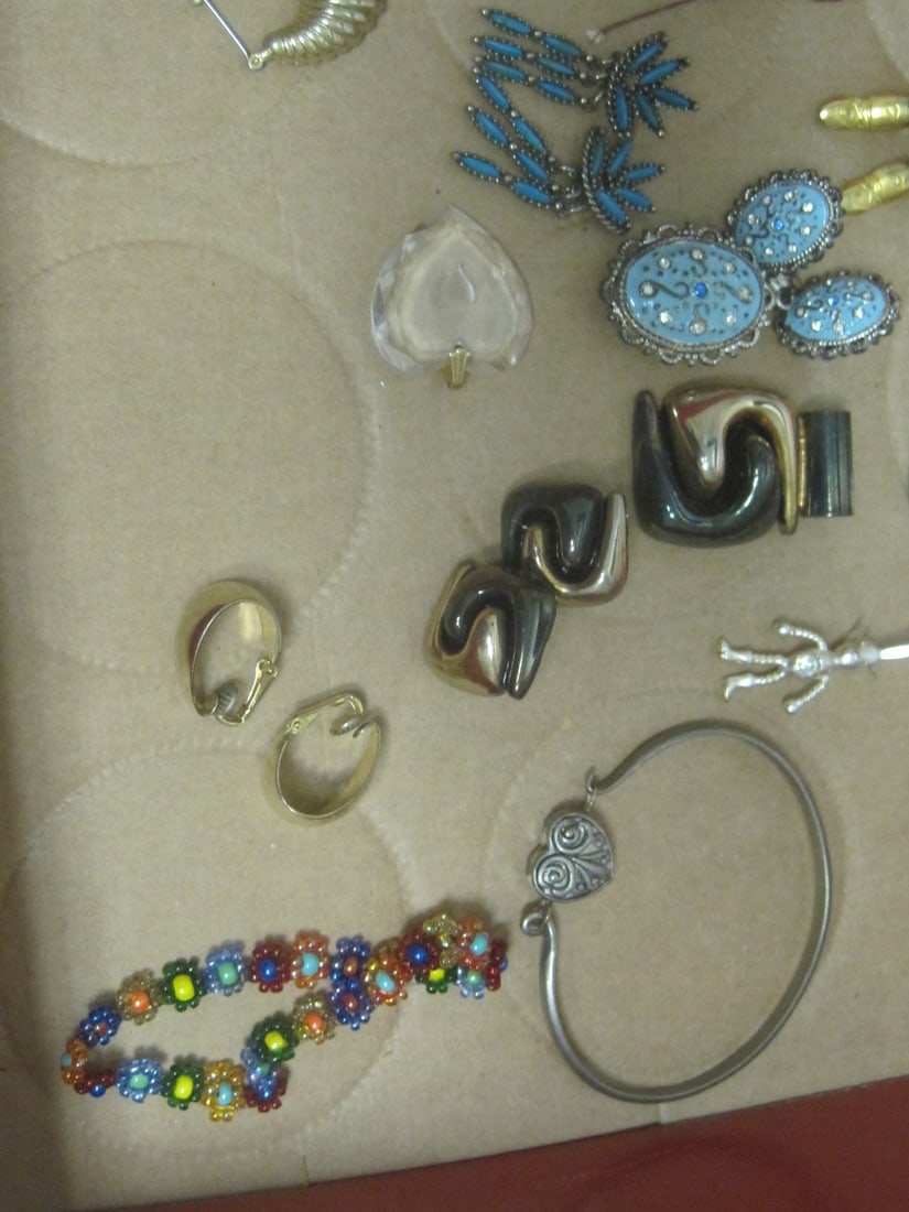 Lot of Jewelry - 4
