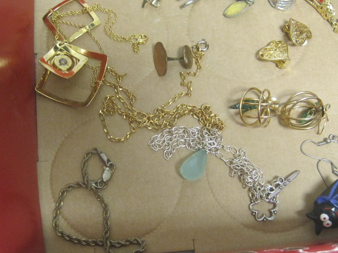 Lot of Jewelry - 4
